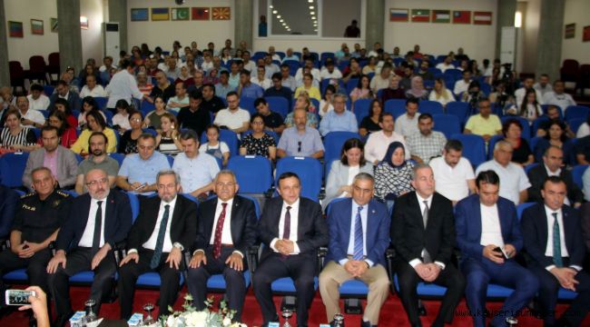 'Gazi Mecliste O Gece' Konferansı düzenlendi