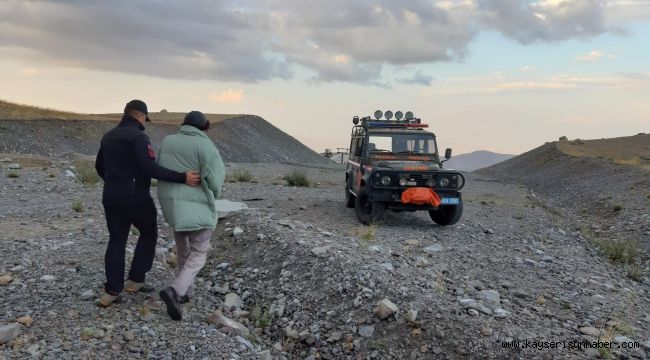 Erciyes'te Mahsur Kalan 2 Kişiyi JAK Ekipleri Kurtardı  