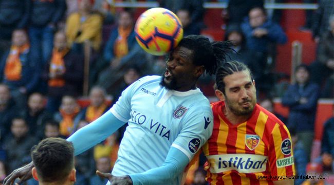 Kayserispor, Adebayor ile görüşüyor