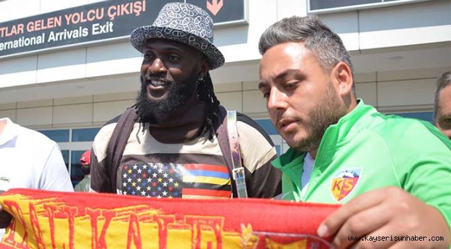 Kayserispor'un Yeni Transferi Adebayor Kayseri'de