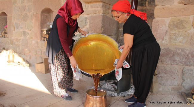 İncesu'da 20 Çeşit Üzümden Pekmez Yapılıyor