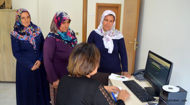 Kayseri İl Sağlık Müdürlüğünden Kanser Taraması Yaptırmak İsteyen Kadınlara Destek 