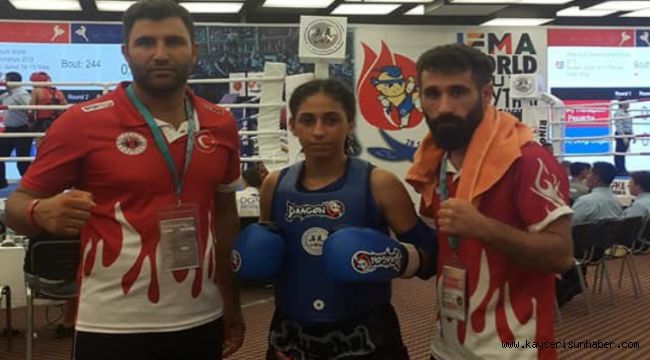 Nazlı Kaymaz Muaythai Dünya Şampiyonasında Yarı Finalde 