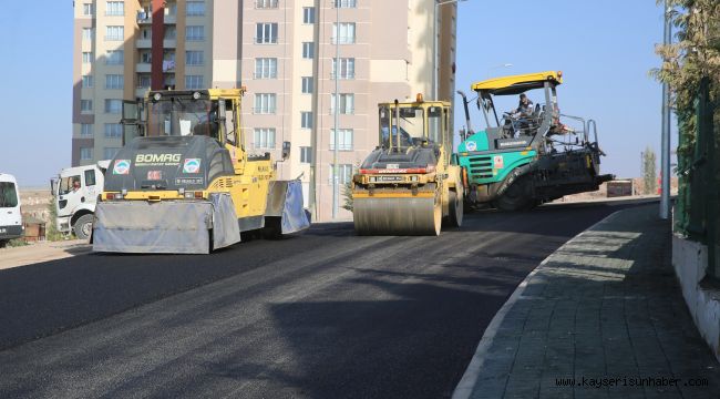 Melikgazi Belediyesinden Yaşilyurt'a Asfalt