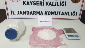 Peynir bidonunda uyuşturucu taşıyan 4 kişi gözaltına alındı