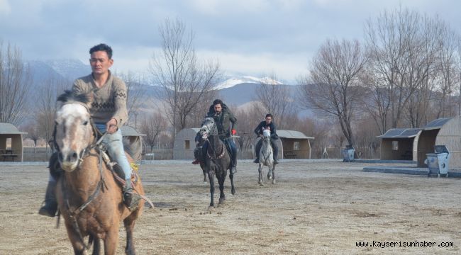 Erciyes'in eteklerinde cirit sporunu canlandırmak için çalışmalar başladı