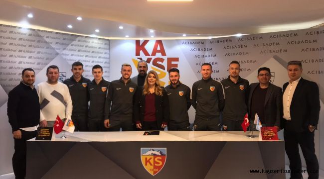 Kayserispor'dan toplu imza töreni