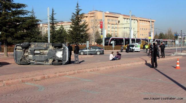 Otomobille çarpışan jeep takla attı: 1 yaralı