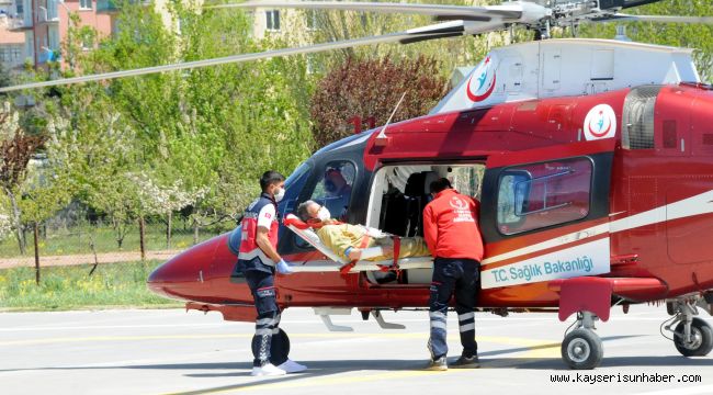 Hızarla kolunu kesti, ambulans helikopterle hastaneye götürüldü