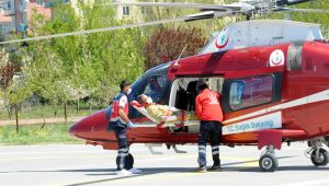 Hızarla kolunu kesti, ambulans helikopterle hastaneye götürüldü