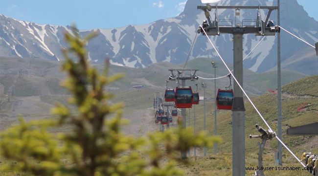 Erciyes'te teleferik tesisleri hizmete açıldı