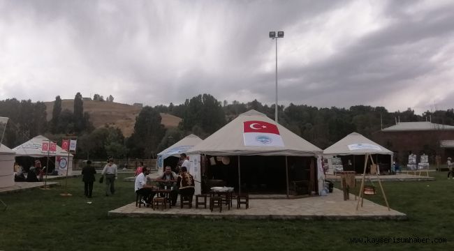 BÜYÜKŞEHİR, AHLAT MİLLET BAHÇESİ’NE ÇADIRINI KURDU