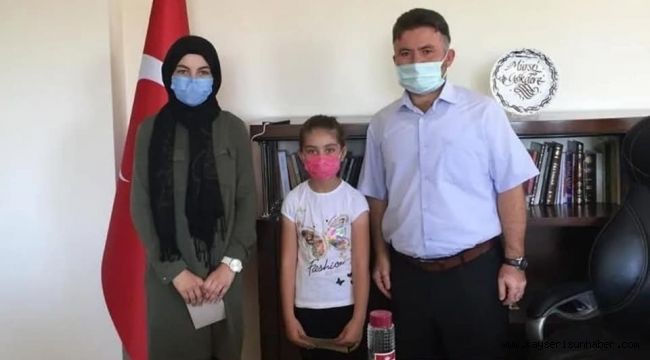 Tomarza'da '15 Temmuz' temalı yarışmasında ödüller verildi