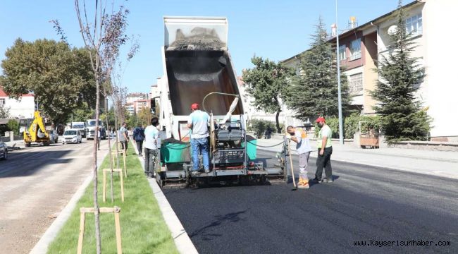 Yenilenen Keykubat Mahallesi'nde asfalt çalışması devam ediyor