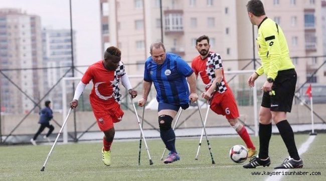 Ampute Futbol Ligi: Kocasinan Anadolu Erciyes Engelliler: 2 - Şişli Yeditepe Engelliler: 1