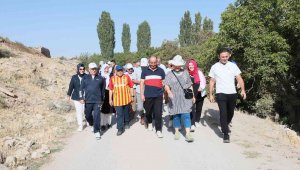 Başkan Büyükkılıç, muhtarlarla Koramaz Vadisi'nde buluştu