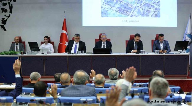 Büyükşehir Meclisi'nden depremde hasar alan Adıyaman Belediyesi'ne hibe desteği