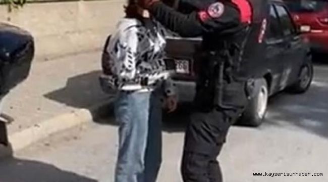 Sınava geç kalan adayların imdadına Kayseri polisi yetişti