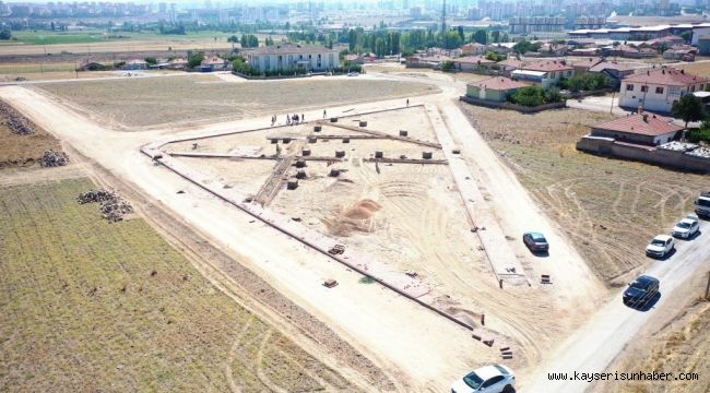 Başkan Çolakbayrakdar; "Yeter Ki 1 metrekare alanın mülkiyeti kamuya ait olsun hızlıca park yapıyoruz"