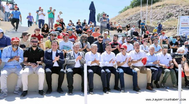 Kayseri'yi Yamaç Paraşütü Heyecanı Sardı