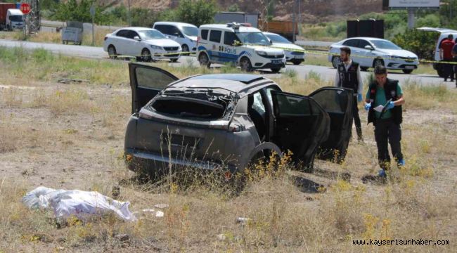 Polisten kaçan uyuşturucu tacirlerinin aracı takla attı, 25 milyon TL değerinde uyuşturucu madde ele geçirildi