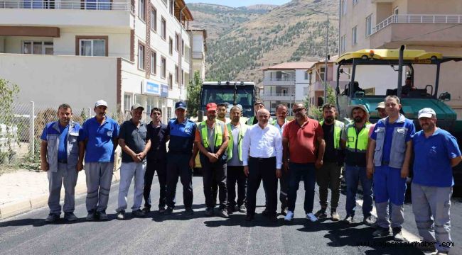 Yahyalı'da trafiğin yoğun olduğu caddeler asfaltlanıyor