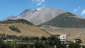 Polonyalı dağcı Erciyes'te mahsur kaldı