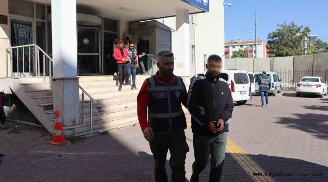 Aranan şahıslara eş zamanlı operasyon: 6 gözaltı