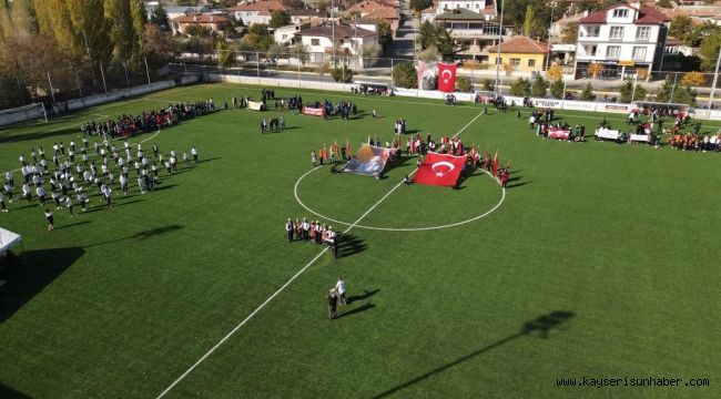 Cumhuriyetin 100. yılı Tomarza'da coşkuyla kutlandı