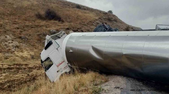 Kayseri - Kahramanmaraş Yolunda Tanker Devrildi