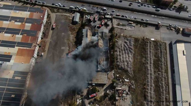 Kayseri'deki fabrika yangını 2 saatte kontrol altına alındı