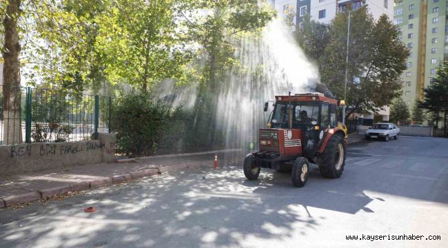 Talas'ta okul çevrelerinde haşerat ilaçlaması