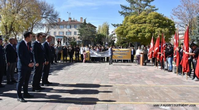 Tomarza'da Cumhuriyet Bayramı kutlamaları başladı