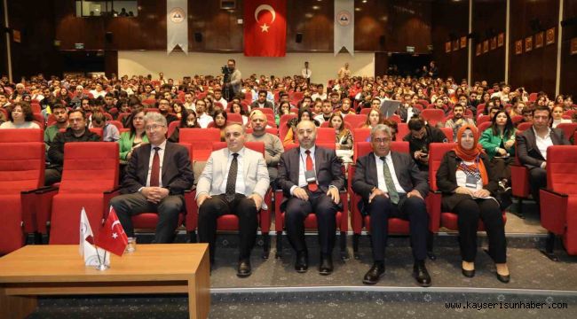 TUSAŞ Genel Müdür Yardımcısı Dr. Selman Nas, ERÜ'de Panele Katıldı