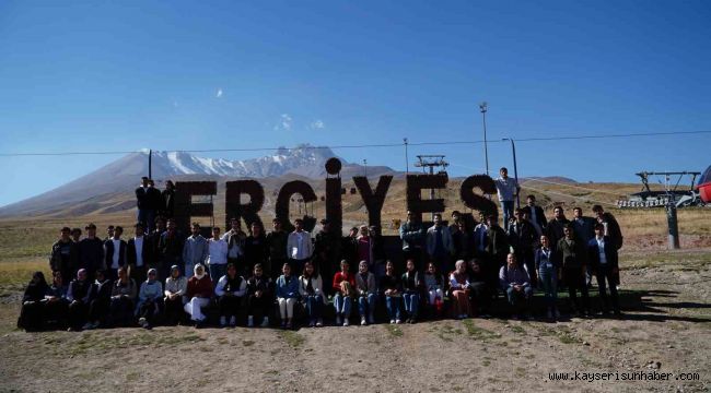 Üniversite Öğrencilerine Kültür Yolu Gezisi