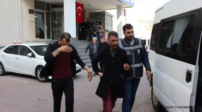 Aranan şahıslara 43 polis ile eş zamanlı operasyon: 9 gözaltı