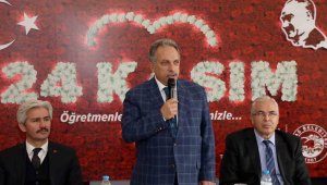 Başkan Yalçın: "100. yılın öğretmenlerini yürekten kutluyorum"