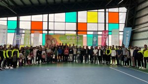 Büyükşehir'in tenis kortlarından 60 bini aşkın vatandaş faydalandı