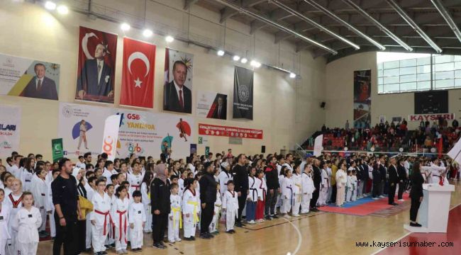 Kayseri Taekwondo sporcuları kuşak atladı