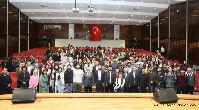 Rektör Prof. Dr. Altun, öğrenciler ile bir araya geldi