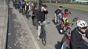 Pedalları Filistin için çevirdiler