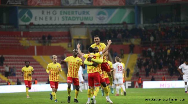 Stephane Bahoken son 2 maçta 2 gol attı