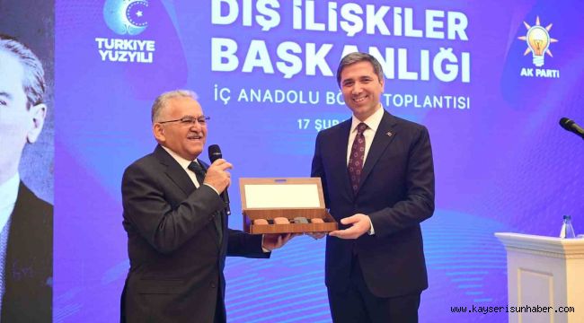 Başkan Büyükkılıç, hafta sonu 20 programa katılarak, yoğun bir mesai harcadı