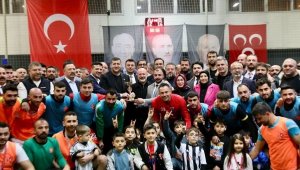 Başkan Çolakbayrakdar, 'Bölgeler Arası Futbol Turnuvası'nın final maçını izledi