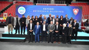 Başkan Büyükkılıç'tan Kayseri'de bir ilk: Kuaför Güzellik Fuarı