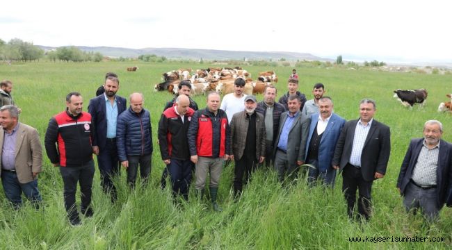 Başkan Çolakbayrakdar, "Kırsal mahallelerde örnek hizmetlere imza atıyoruz"