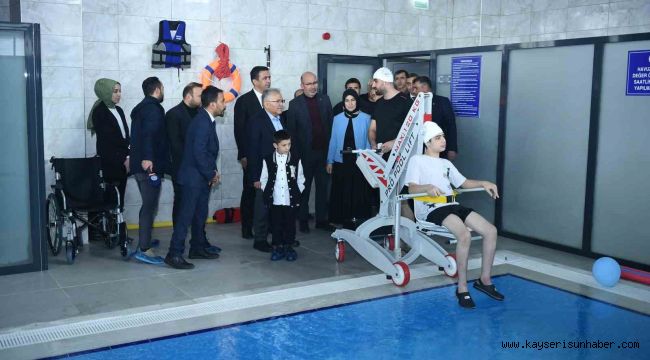 Doktor başkandan engelli öğrencilere 'özel proje'