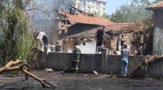 Kayseri'de tüp deposunda yangın