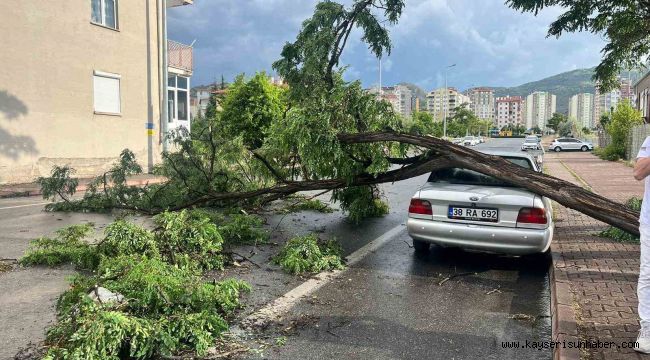 Nuh Naci Yazgan Üniversitesinin çatısı böyle uçtu