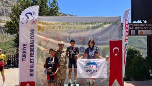 Spor A.Ş. sporcuları Erzincan'dan 7 madalya ile döndü